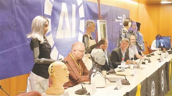 9位AI机器人面见记者,宣称要与人类共建乐园 但不会取代现有的任何一份工作 9位AI机器人面见记者,宣称要与人类共建乐园 但不会取代现有的任何一份工作