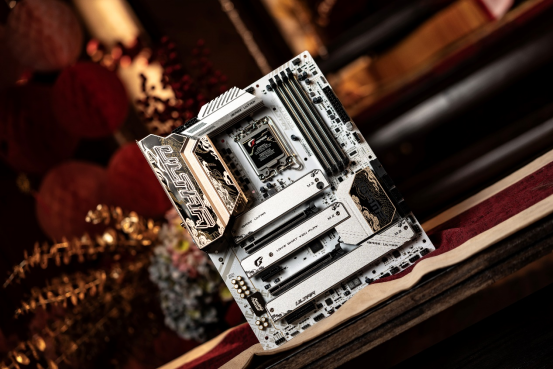 iGame七彩虹推出「甲辰智龙」限定主板显卡,开启AIGC龙纪元 iGame七彩虹推出「甲辰智龙」限定主板显卡,开启AIGC龙纪元