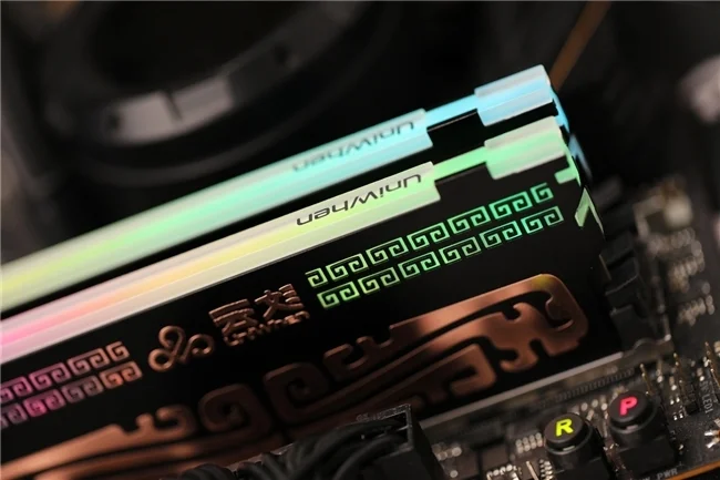 为AI提速,墨云藏境系列DDR5实测体验