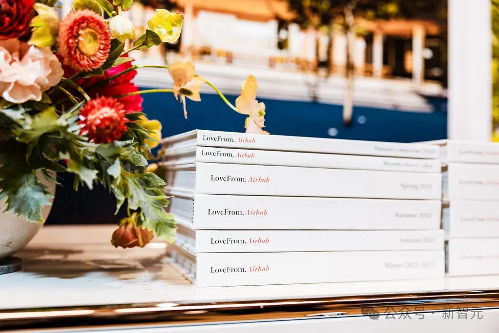 苹果前首席设计师Jony Ive与OpenAI合作,探索人工智能硬件设备新领域。 苹果前首席设计师Jony Ive与OpenAI合作,探索人工智能硬件设备新领域。