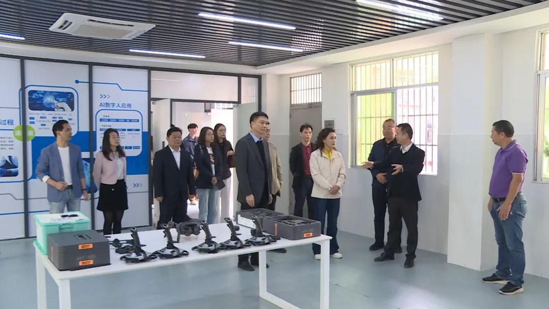 【百校联百县助力“百千万工程”】赋能教育,智启未来!龙川县人工智能教育新篇开启~