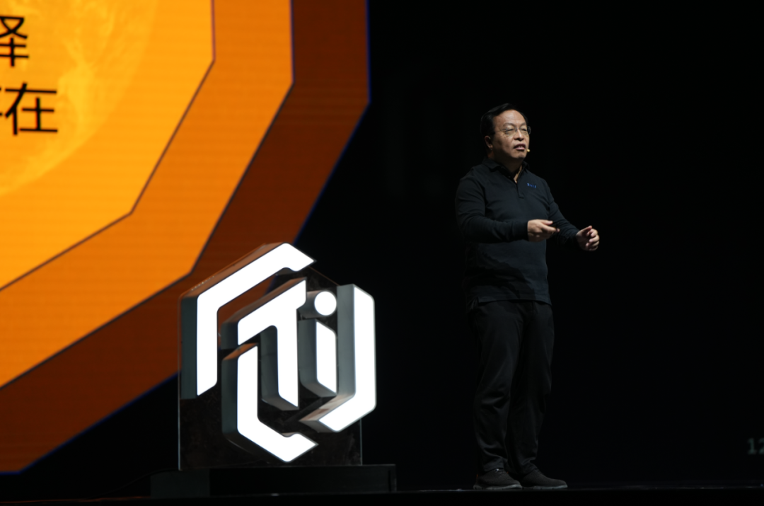 f898890b3541bcf2294f59513a24638f