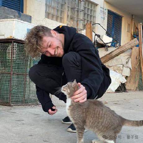 AI三小时做的小游戏,9天赚12万,马斯克:AI游戏前景无限 AI三小时做的小游戏,9天赚12万,马斯克:AI游戏前景无限